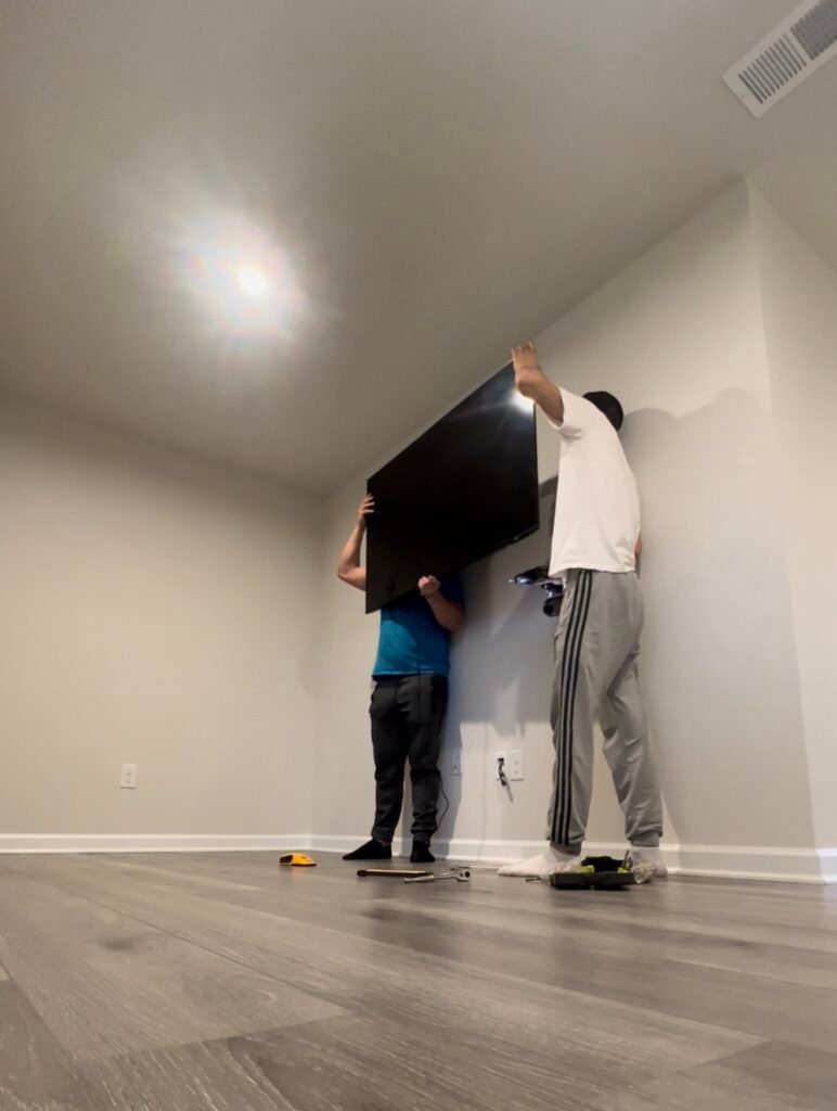 Moving IMG 8467 772x1024